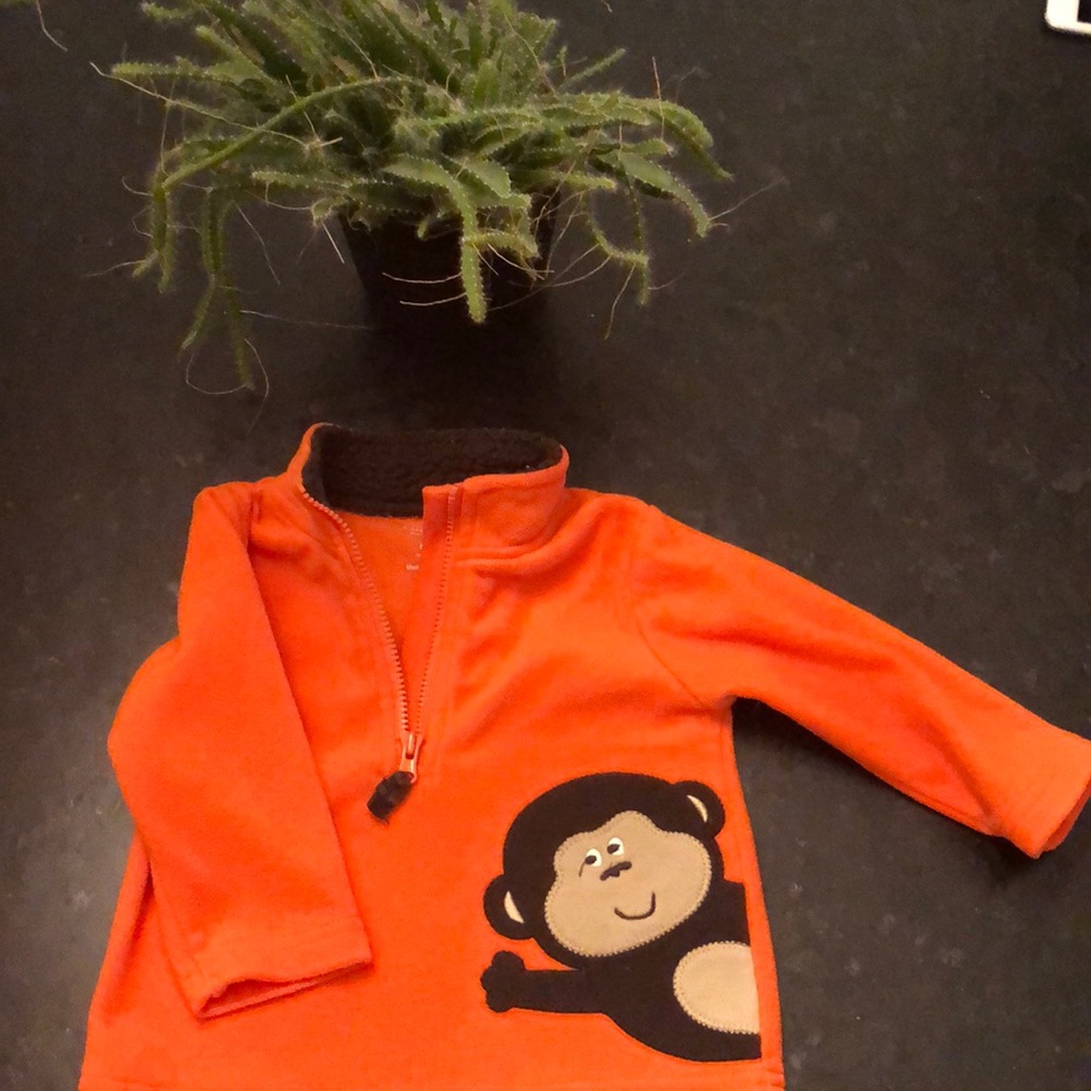 Size 6 mo Carter’s fleece pull over